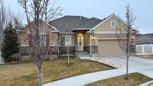 6709 Desert Lily Cir, Herriman, UT, 84096-5712 | Card Image