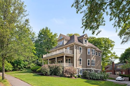 2-1281 Walnut St, Newton, MA, 02461-1854 | Card Image