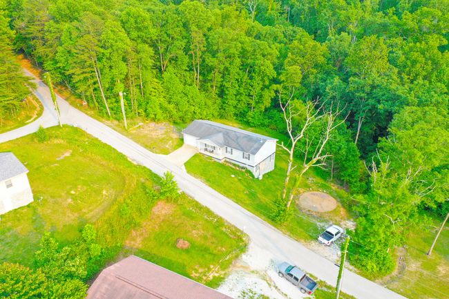 15 April Ln, House other with 5 bedrooms, 2 bathrooms and null parking in Corbin KY | Image 10