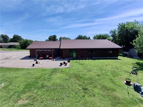 121 Johnny St, Burlington, KS, 66839-8970 | Card Image