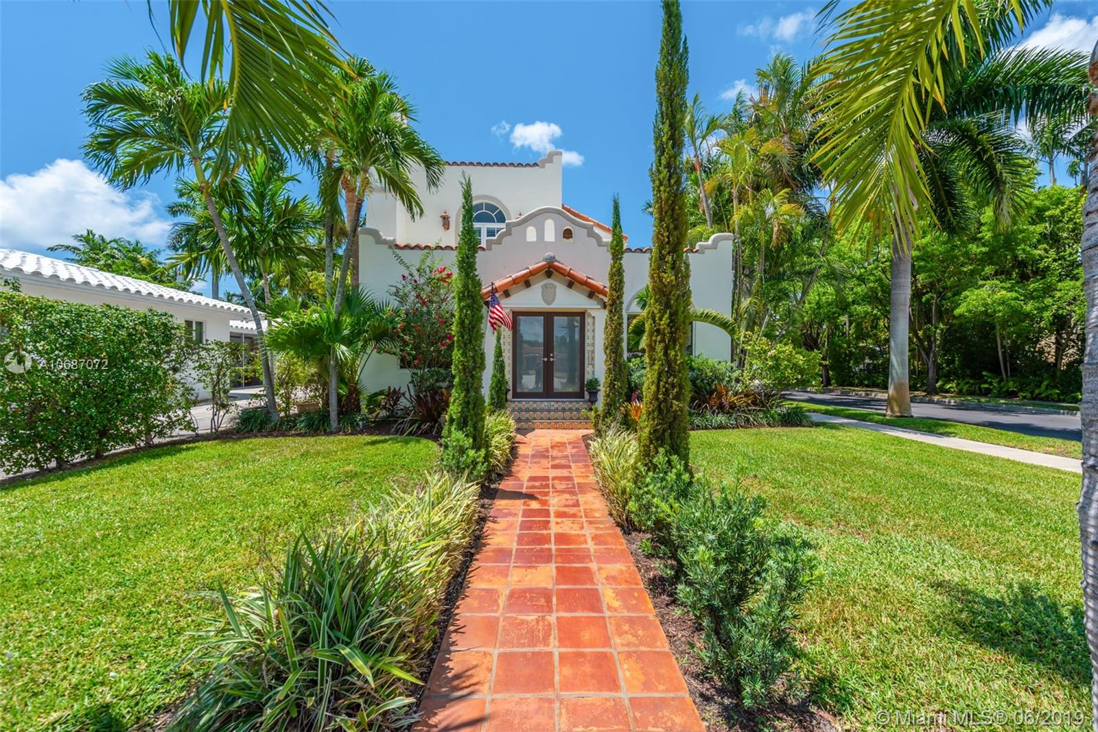 1458 Hollywood Blvd, Sold in Hollywood Zoocasa