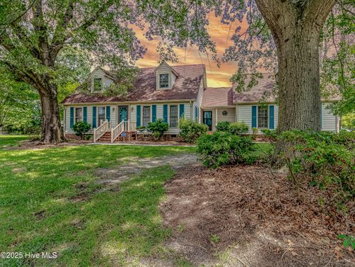 206 Maplewood Dr, Goldsboro, NC, 27534-7601 | Card Image