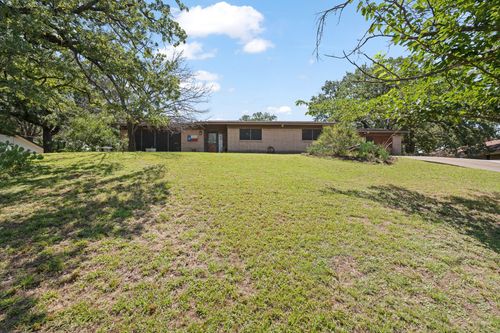 428 Inwood Road, Azle, TX, 76020 | Card Image