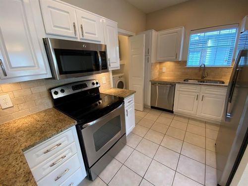 apt-3301-1919 Post Oak Park Dr, Houston, TX, 77027-3316 | Card Image