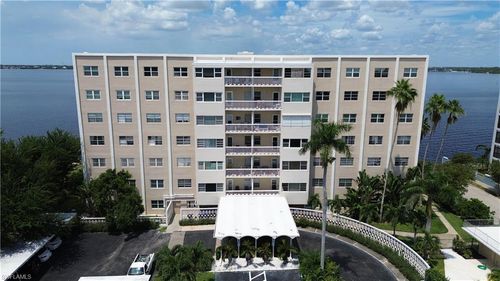 apt-201-1900 Clifford St, FORT MYERS, FL, 33901-3262 | Card Image