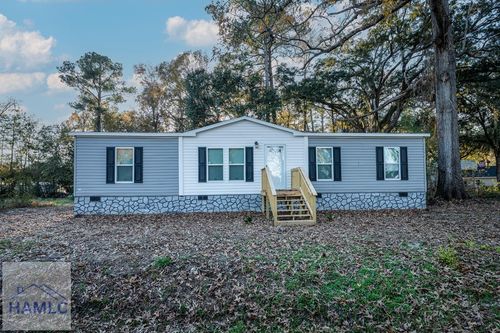 260 W 1st St, Midway, GA, 31320-7301 | Card Image