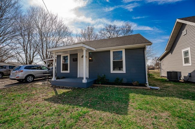 351 Barnes Ave, Home with 3 bedrooms, 2 bathrooms and null parking in Circleville OH | Image 18