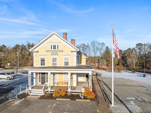 345 Front St, Marion, MA, 02738-1583 | Card Image