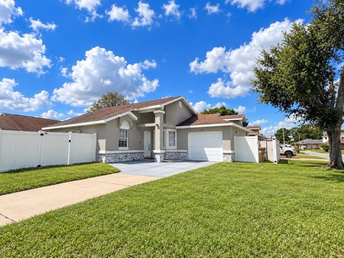 145 Pinewood Cir, KISSIMMEE, FL, 34743-7928 | Card Image