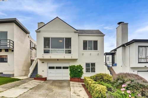 153 Morningside Dr, Daly City, CA, 94015-4556 | Card Image