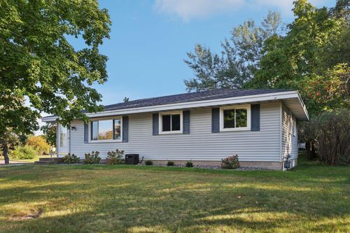 948 Norwood Ave, Anoka, MN, 55303-1429 | Card Image
