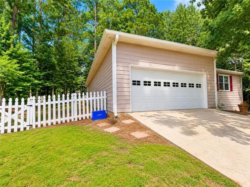 2978 Trotters View Way, Snellville, GA, 30039-6233 | Card Image