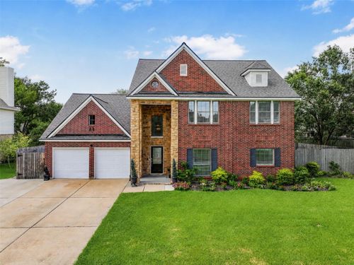 1501 W Castlewood Ave, Friendswood, TX, 77546-5280 | Card Image