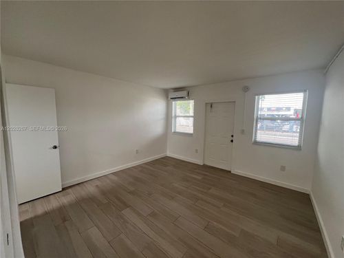 3-7035 Ne 4th Ct, Miami, FL, 33138-5634 | Card Image