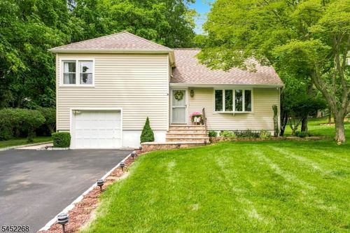 24 Stony Brook Rd, Rockaway, NJ, 07866-1729 | Card Image