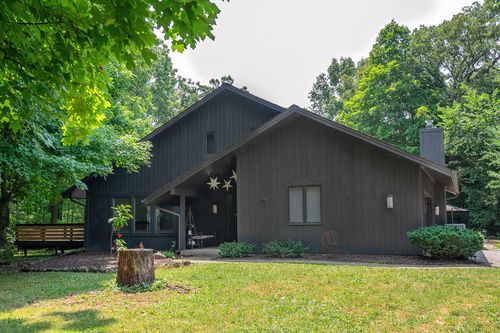 14825 Woodbridge Rd, Brookfield, WI, 53005-3651 | Card Image