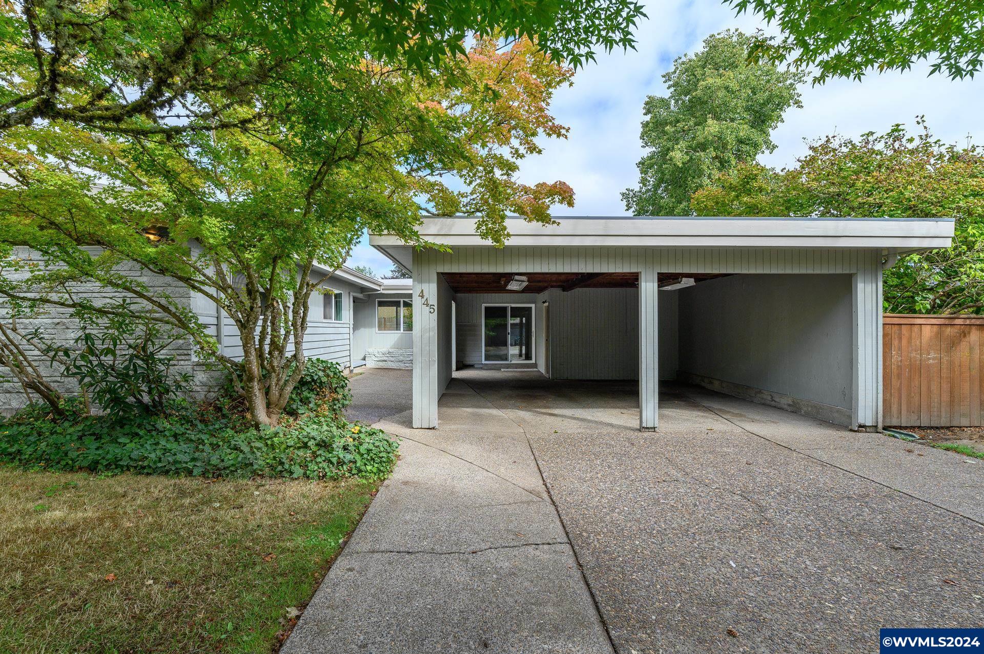 18th Pl, Mcminnville, OR 97128