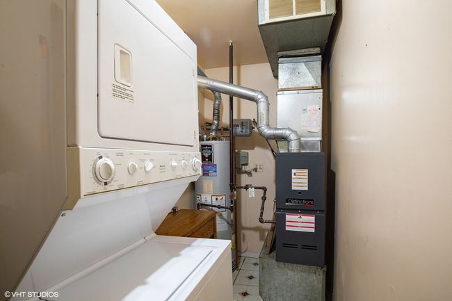 0 - 1036 Colony Lake Dr, Townhouse with 2 bedrooms, 1 bathrooms and 1 parking in Schaumburg IL | Image 10