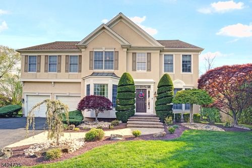 7 Hager St, East Brunswick, NJ, 08816-2674 | Card Image