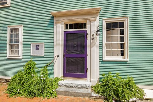 b-85 Gates St, Portsmouth, NH, 03801-4606 | Card Image