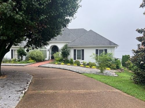 108 Governors Point Blvd, Hendersonville, TN, 37075-4064 | Card Image