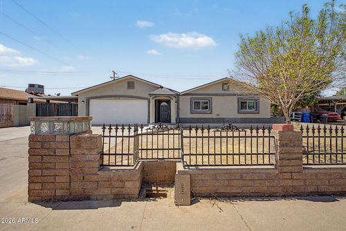 4116 N 64th Dr, Phoenix, AZ, 85033-3311 | Card Image