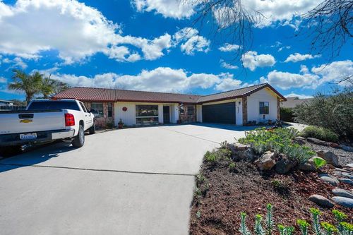 16233 Oakley Rd, Ramona, CA, 92065-4229 | Card Image