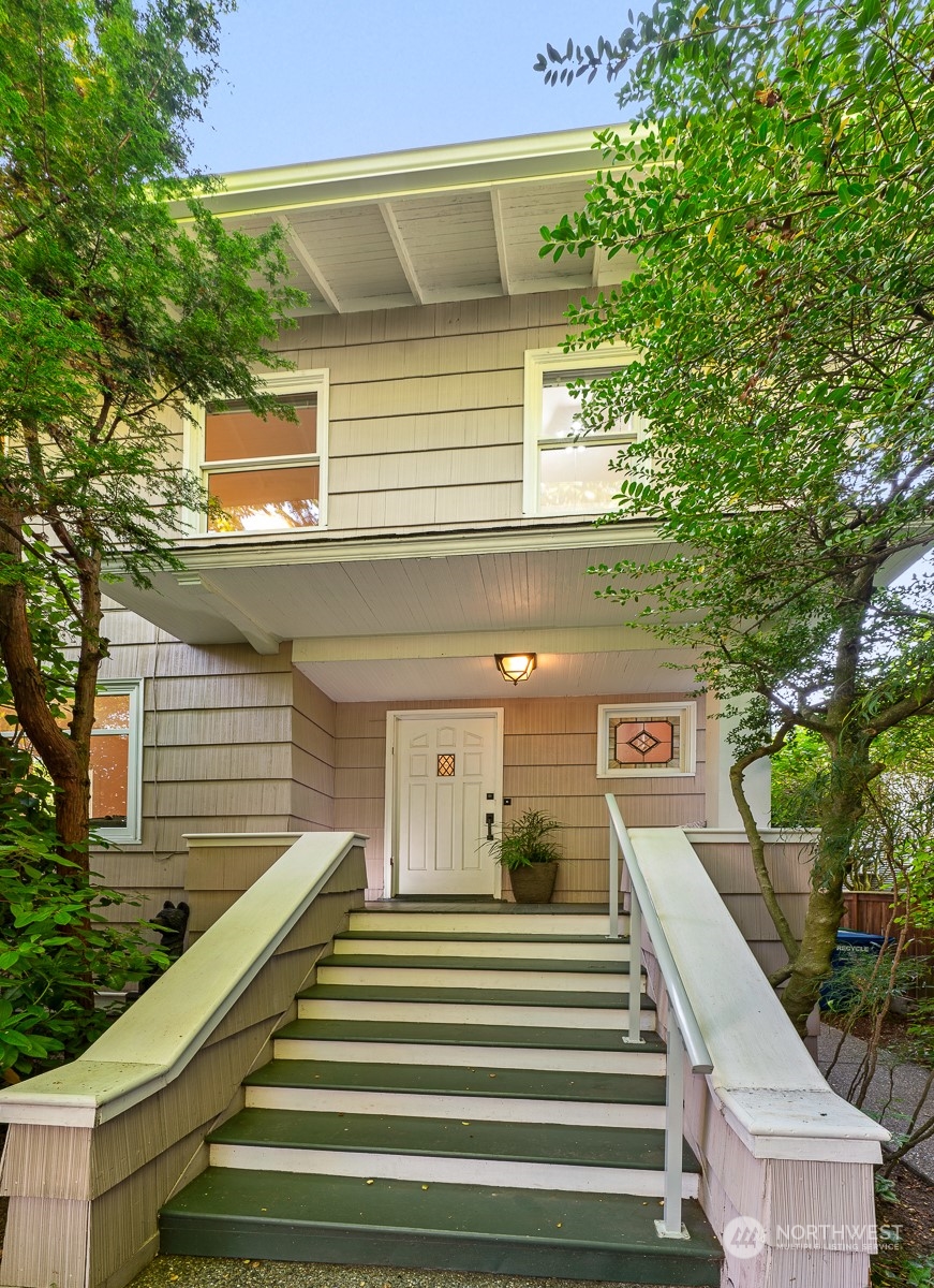 2nd Ave, Seattle, WA 98109
