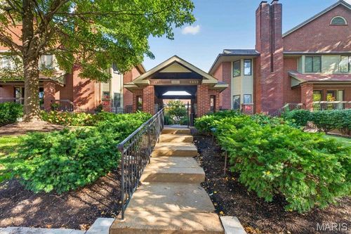 1-4453 W Pine Blvd, Saint Louis, MO, 63108-2360 | Card Image