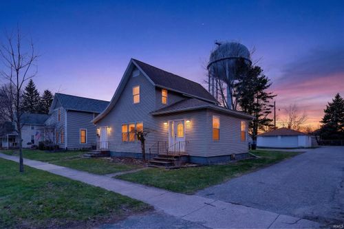 619 N Main St, Kendallville, IN, 46755-1430 | Card Image