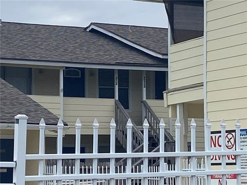 apt-212-1011 Ennis Joslin Rd, Corpus Christi, TX, 78412-3820 | Card Image