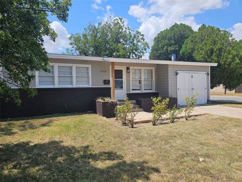 2002 Woodard St, Abilene, TX, 79605-5902 | Card Image