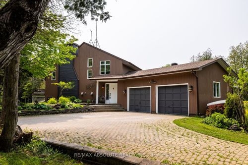 752 King'S Creek Rd, Ashton, ON, K0A1B0 | Card Image