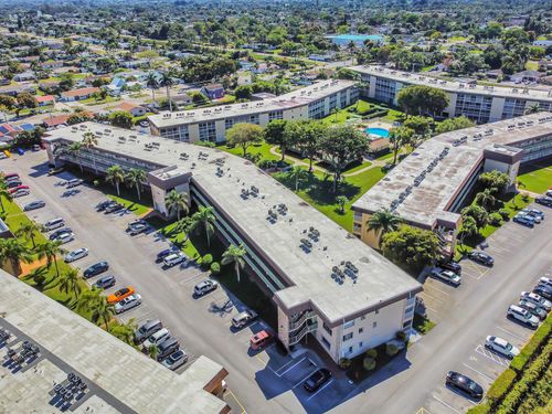 apt-221-700 Village Green Ct, Palm Springs, FL, 33461-6507 | Card Image