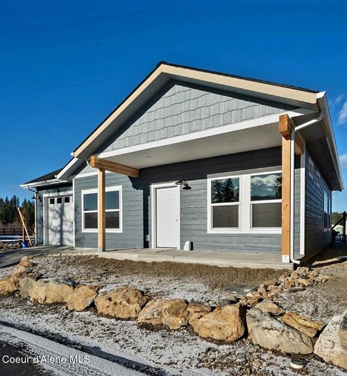 251 8th St, Priest River, ID, 83856 | Card Image