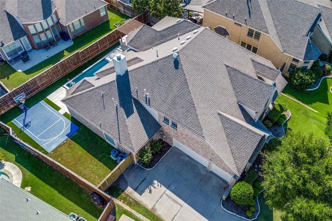 Aerial perspective of suburban area | Image 37