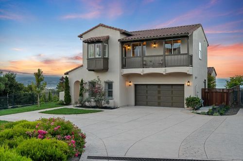 17 Estates Dr, Millbrae, CA, 94030-1564 | Card Image
