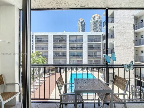 315-201 178th Dr, Sunny Isles Beach, FL, 33160-2875 | Card Image
