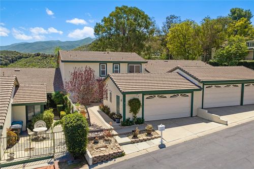 2653 Condor, Corona, CA, 92882 | Card Image