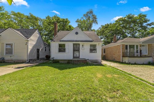 8658 Stahelin Ave, Detroit, MI, 48228-3055 | Card Image