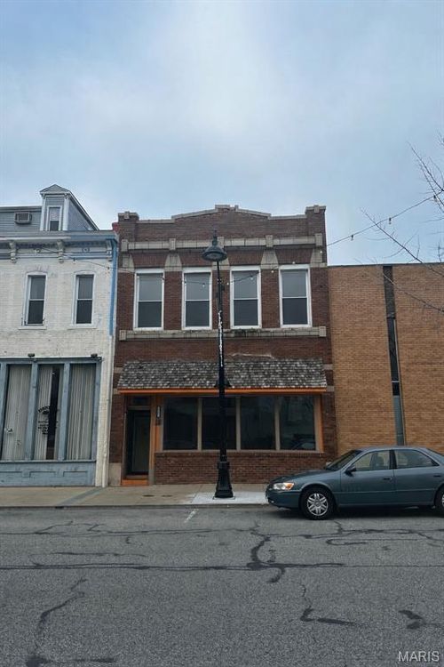 117 W Main St, Belleville, IL, 62220-1501 | Card Image