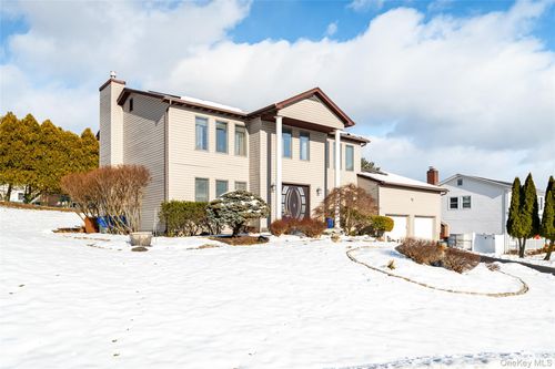 8 Lynch Ct, Garnerville, NY, 10923-1347 | Card Image