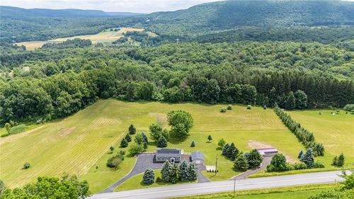 7156 County Line Rd, Naples, NY, 14512-9587 | Card Image