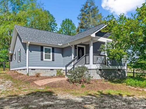 3333 Chimney Rock Rd, Hendersonville, NC, 28792-9379 | Card Image