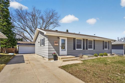 2625 4th Ave Ne, Rochester, MN, 55906-3474 | Card Image