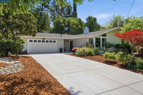 157 Shuey Dr, Moraga, CA, 94556-2518 | Card Image