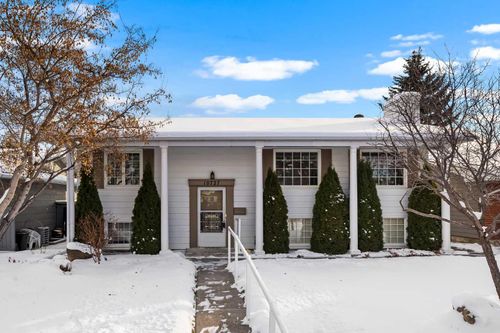 10727 Mapleglen Cres Se, Calgary, AB, T2J1X1 | Card Image