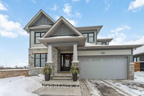 396 Trestle St, Manotick, ON, K4M0G4 | Card Image