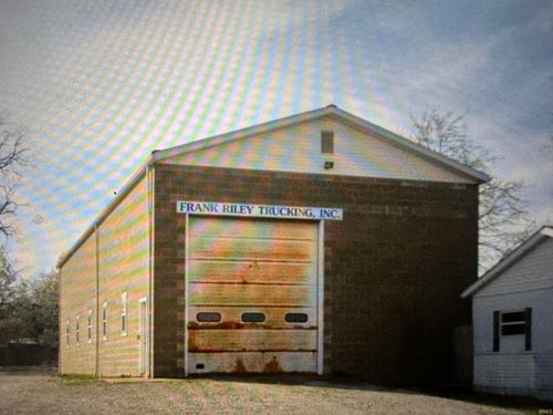 207 S Saint Francis St, Poseyville, IN, 47633 | Card Image