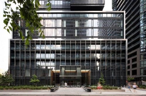 803-55 Charles St E, Toronto, ON, M4Y0J1 | Card Image